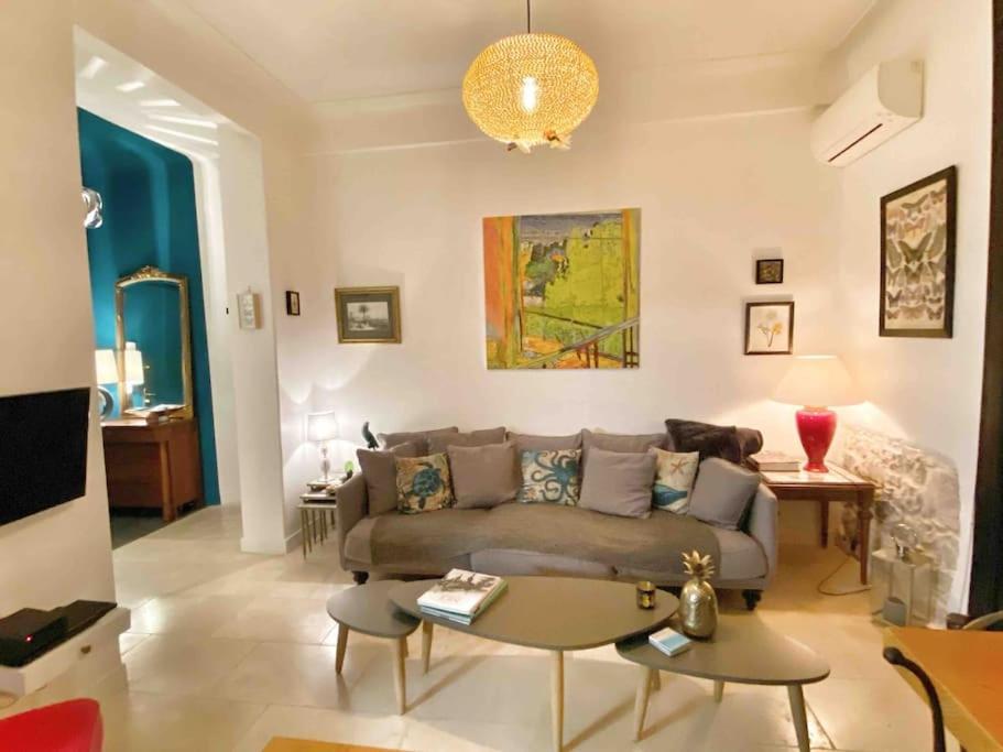 Homelivia, Luxueux Appartement Avec Jardin Prive Nizza Exterior foto
