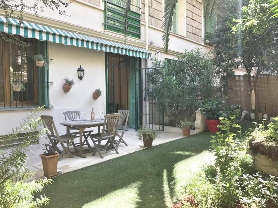 Homelivia, Luxueux Appartement Avec Jardin Prive Nizza Exterior foto