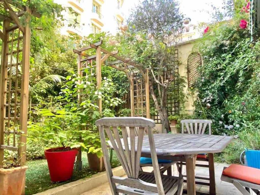 Homelivia, Luxueux Appartement Avec Jardin Prive Nizza Exterior foto